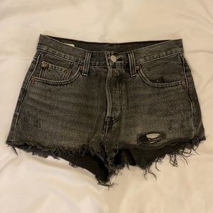 Black high waisted Levi’s jean shorts